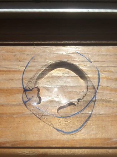 magnifying glass made from plastic bottle