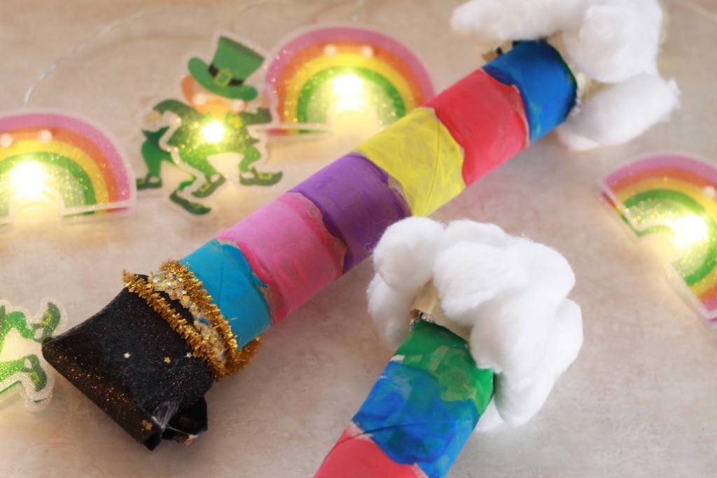 Looking for educational books, science kits, monthly crafts for kids, monthly subscriptions for kids, a monthly craft box or kids craft subscription? Green Kid Crafts, kids craft subscription and maker of the best subscription boxes, including award-winning arts and craft subscription boxes and best monthly subscription boxes, has created this science box for kids